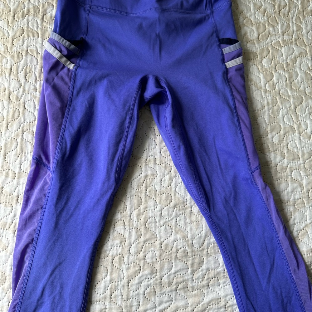 Woman  Purple Leggings